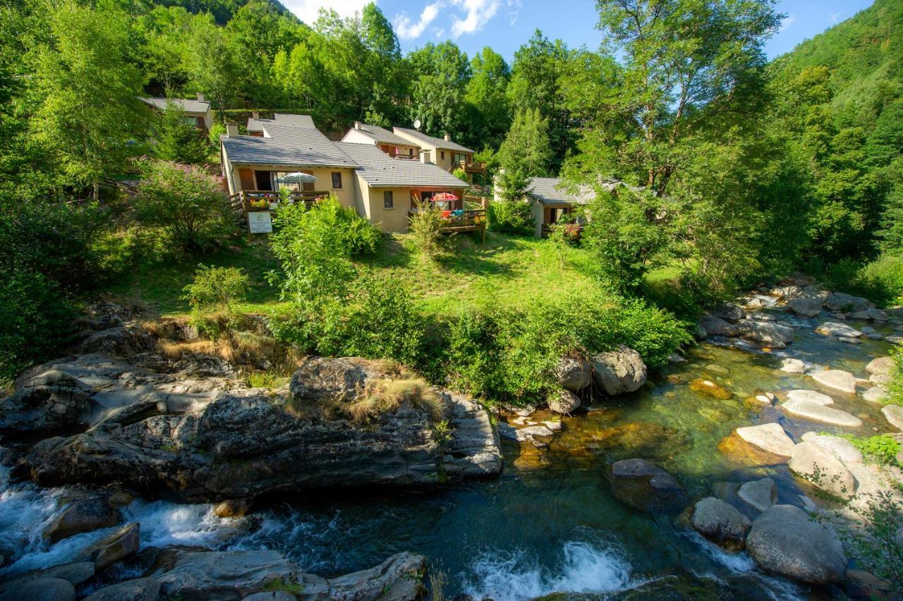 Village Vacances De Marc Auzat Bagian luar foto