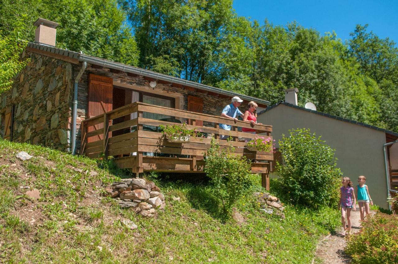 Village Vacances De Marc Auzat Bagian luar foto