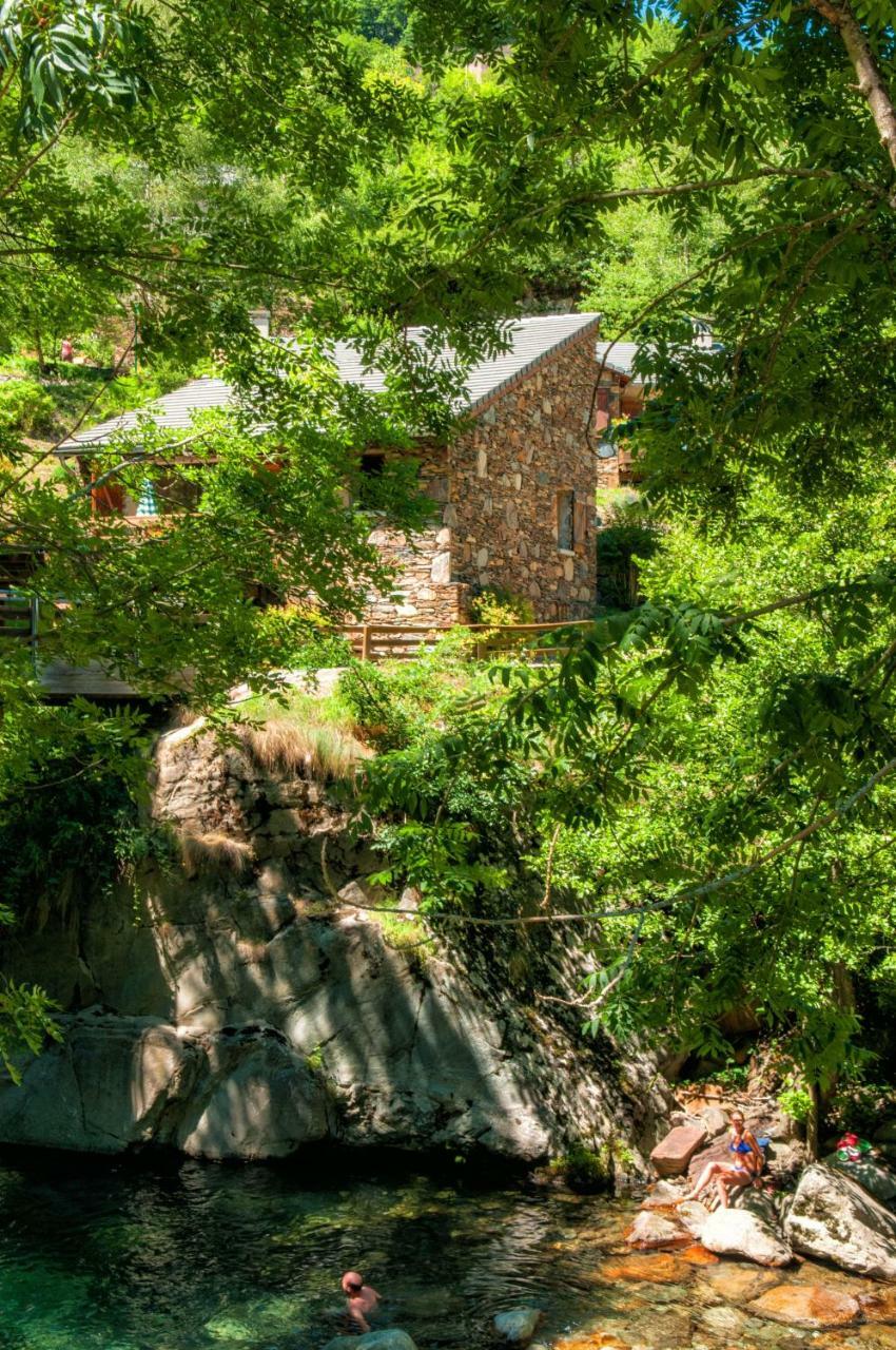 Village Vacances De Marc Auzat Bagian luar foto
